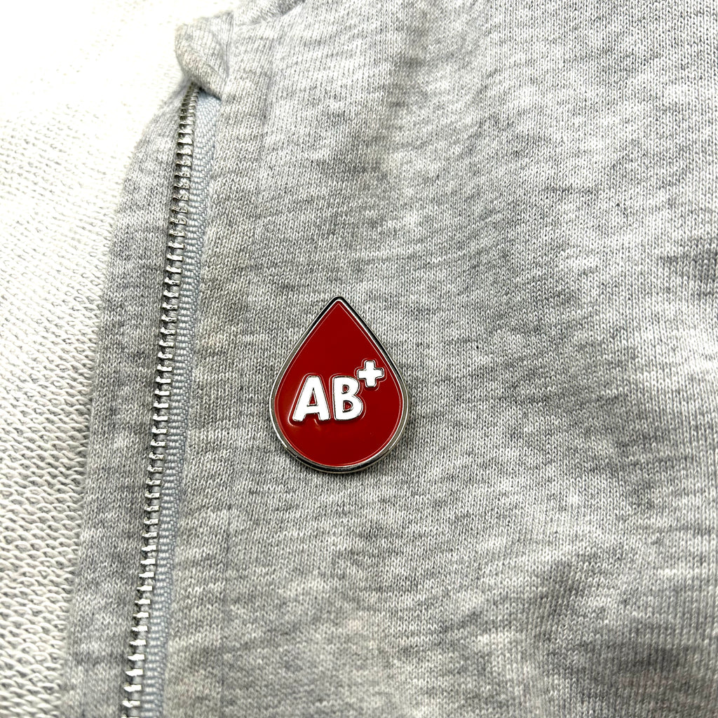 Pin's groupe sanguin AB+