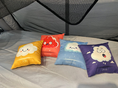 LOT DE 4 COUSSINS EMOTIONS JOIE, COLERE, TRISTESSE, PEUR